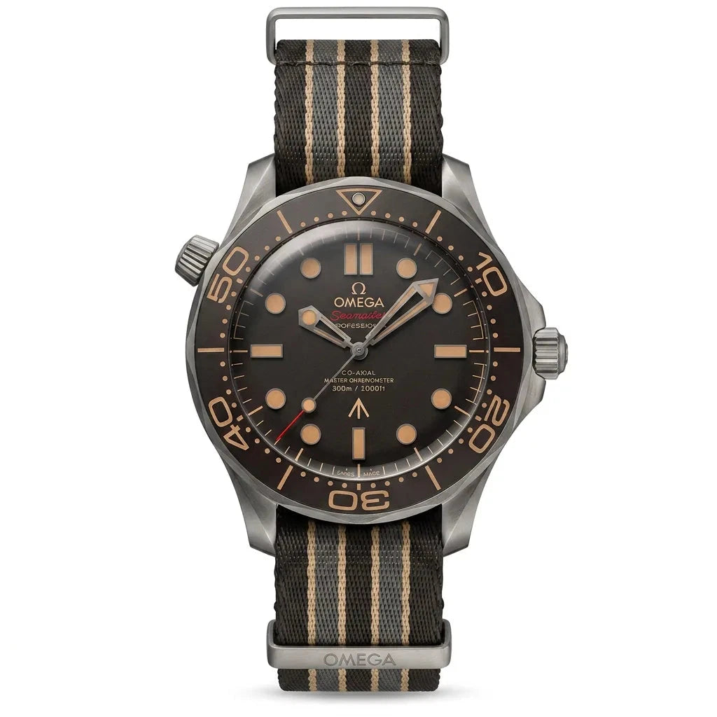 Military Diver Watch 42mm – Automatic Brown Dial Mesh Bracelet — view 2